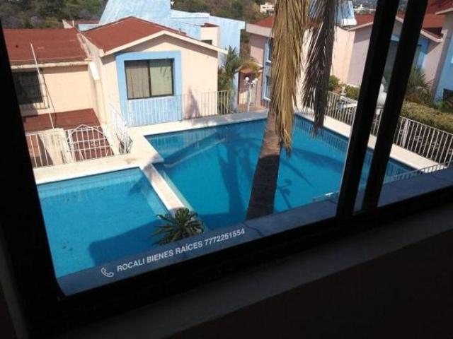 EN VENTA CASA EN CONDOMINIO ZONA NORTE