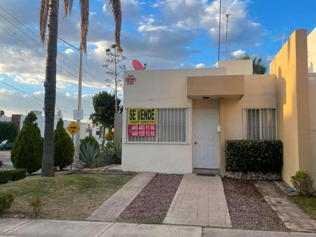 En venta casa en Paso de Argenta