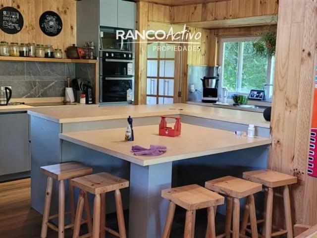 En venta casa en parcela 4 dorm y piscina cerca Valdivia | 4 dormitorios por 9900.00 en Máfil