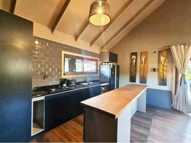 En venta casa en parcela la reserva de pucón | 4 dormitorios por 9490.00 en Pucón
