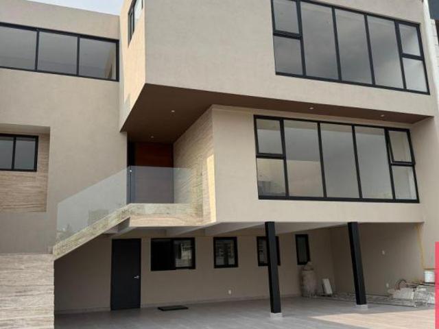 En venta Casa en Residencial Girasoles, Bosque Real Huixquilucan
