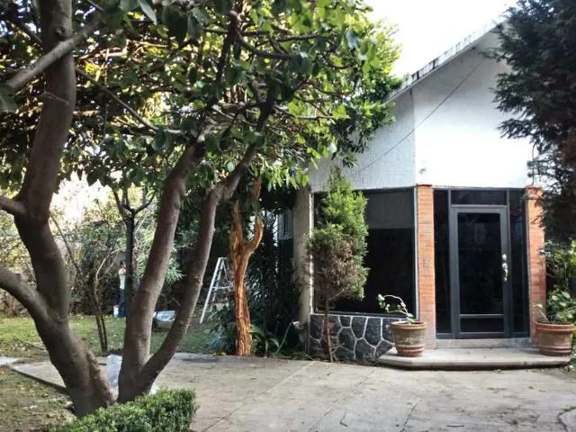 En venta casa tipo Chalet en San Lucas Xochimanca