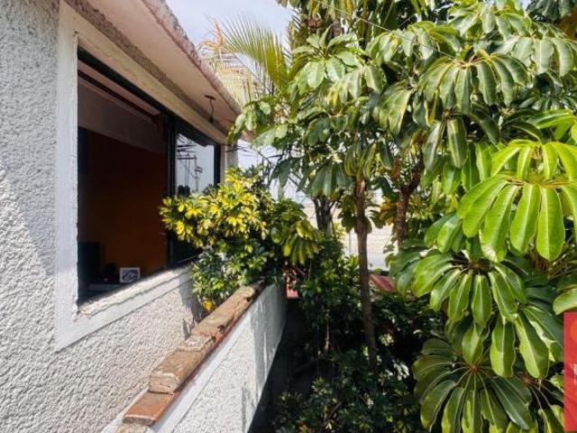 En venta casa triplex en Insurgentes, Iztapalapa