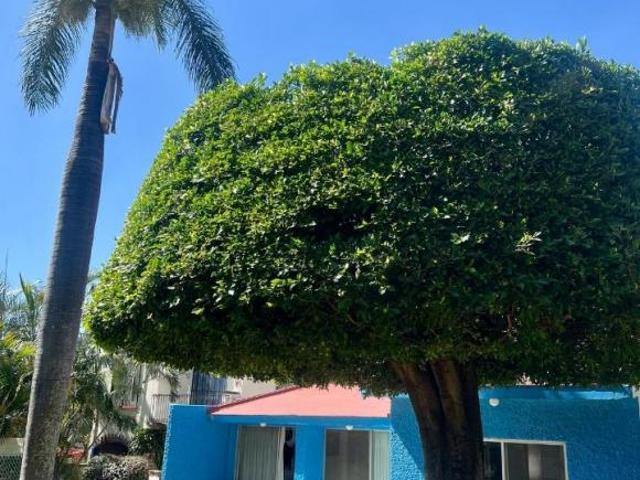 EN VENTA CASA UNIVEL EN CONDOMINIO ANALCO ZONA NORTE