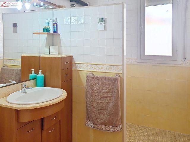 En venta Chalet independiente con piscina