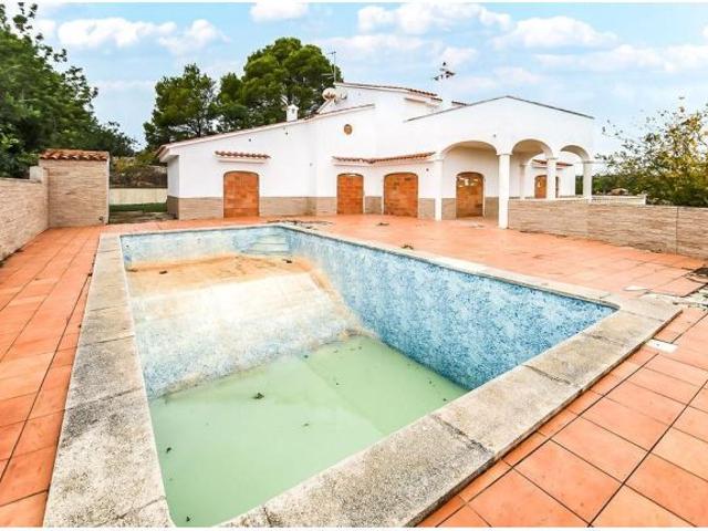 EN VENTA CHALET INDEPENDIENTE EN ALTAFULLA