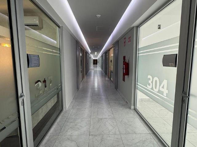 EN VENTA CONSULTORIO EN EL HOSPITAL AMERIMED EN ZONA ORIENTE