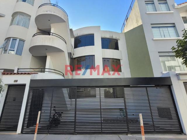 En Venta Departamento En Casco Blanco Los Angeles De Cayma
