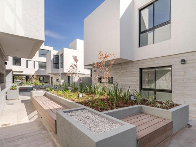 En Venta Duplex 3 dorm. en complejo Distrito 20 B? Poeta Lugones