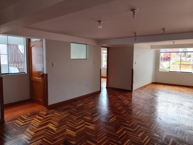 EN VENTA EDIFICIO CON DEPARTAMENTOS EN URB RAMIRO PRIALE
