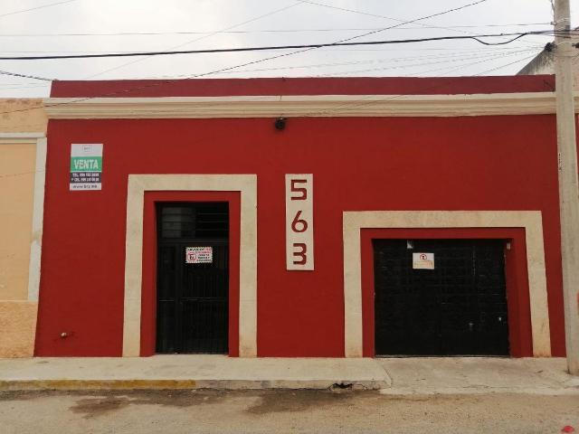 En Venta Edificio con fachada colonial en el Barrio de Santiago, en el Centro de M?rida