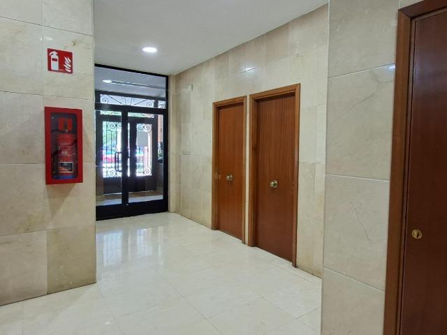 EN VENTA EN ARANDA DE DUERO, VIVIENDA DE 4 DORMITORIOS Y 2 BAÑOS CON GARAJE Y TRASTERO INCLUIDOS EN PRECIO