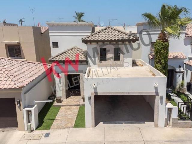 EN VENTA EN BALBOA RESIDENCIAL ZONA DORADA,CASA EQUIPADA Y CON AMPLIACION