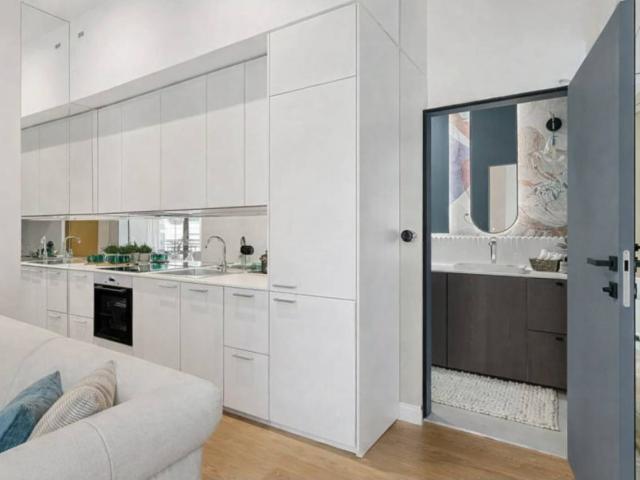 En venta Encantador piso reformado con balcón en el corazón del Gótico