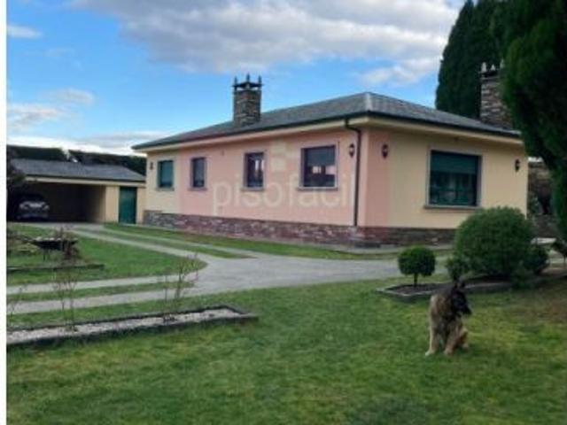 En venta espectacular casa en planta baja de 130 metros aproximadamente en