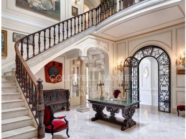 En venta exclusivo palacete neoclásico en Pedralbes 1000m² Barcelona