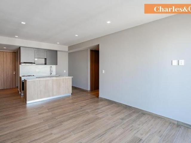 En Venta Exclusivo Penthouse en Luca Condos at Peninsula
