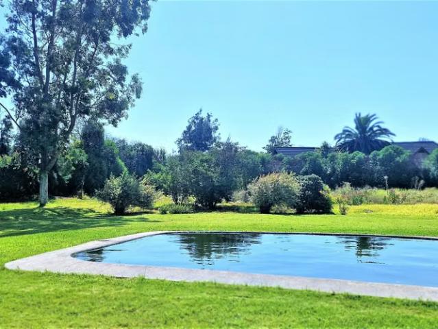 En venta hermosa casa de 2 pisos, 310 m2. San Isidro, Quillota. 14.976 UF | 7 dormitorios por 14976.00 en Quillota