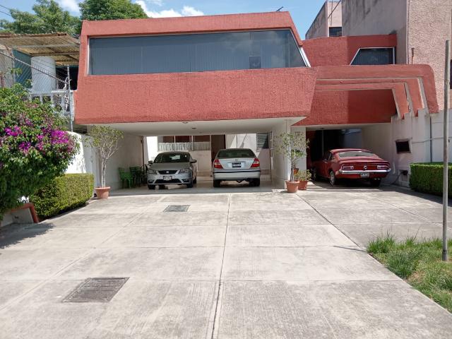 En venta hermosa casa para habitar o para un desarrollo