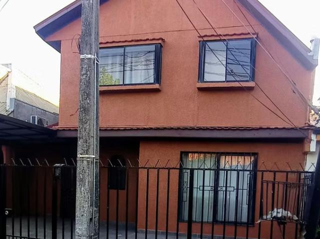 En Venta Hermosa Casa V. Gailea Talca 72993 | 5 dormitorios por 113000. 00 en Talca