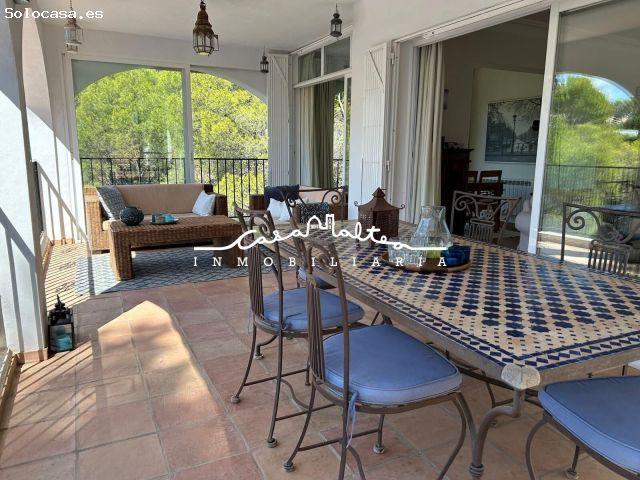 En venta increíble Villa de 5 dormitorios en Altea La Vella