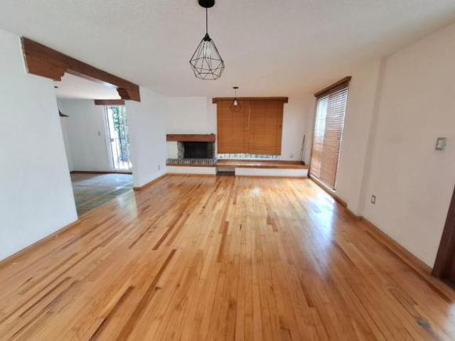 En venta casa en condominio con inmejorable ubicación en San Jerónimo Lídice