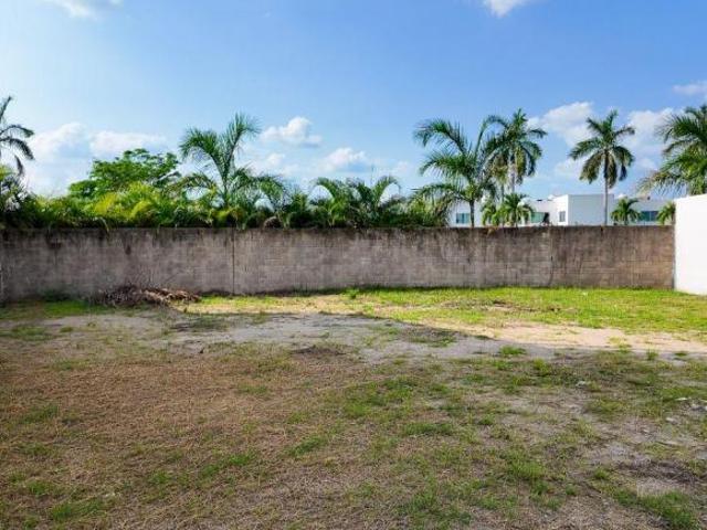 EN VENTA LOTE 11 MZA 1 CLUSTER 4 F 160