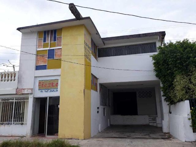 EN VENTA O RENTA OFICINAS CON BODEGA COMERCIAL EN LA JES?S CARRANZA