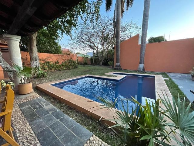 EN VENTA O RENTA CASA EN BARRIO DE SAN FRANCISCO, CAMPECHE