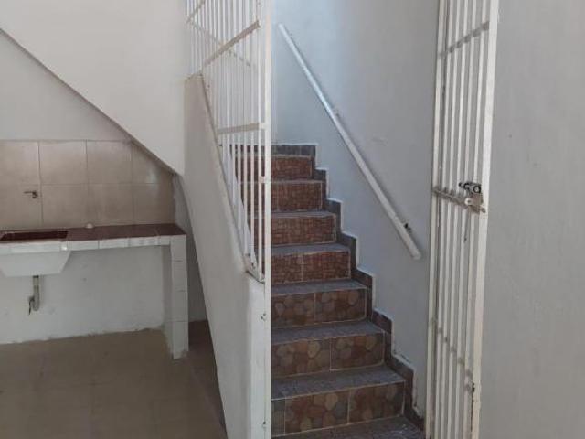 PROPIEDAD CON ESTUDIOS Y DEPARTAMENTOS EN VENTA