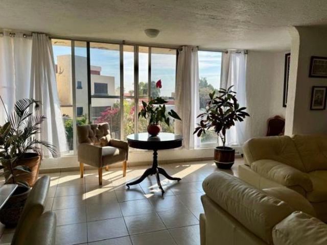 EN VENTA PRECIOSA CASA EN ZONA NORTE