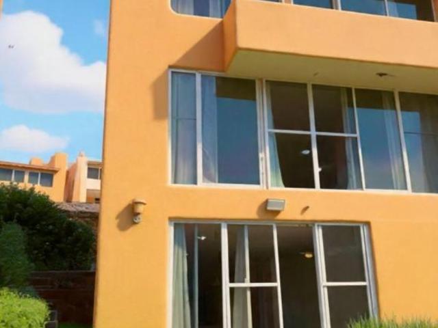 EN VENTA PRECIOSA CASA EN ZONA NORTE