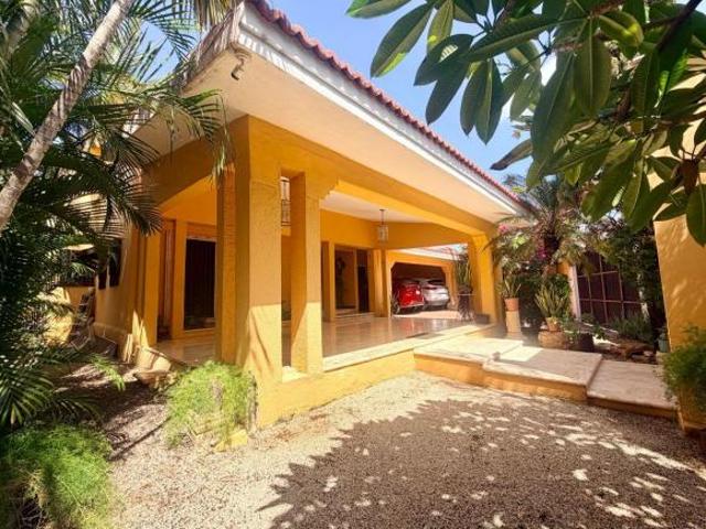EN VENTA RESIDENCIA CON CUATRO RECÁMARAS EN BENITO JUAREZ NORTE
