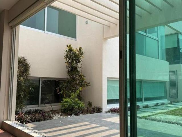 EN VENTA RESIDENCIA DE ALTA GAMA EN PLAYAS DEL CONCHAL