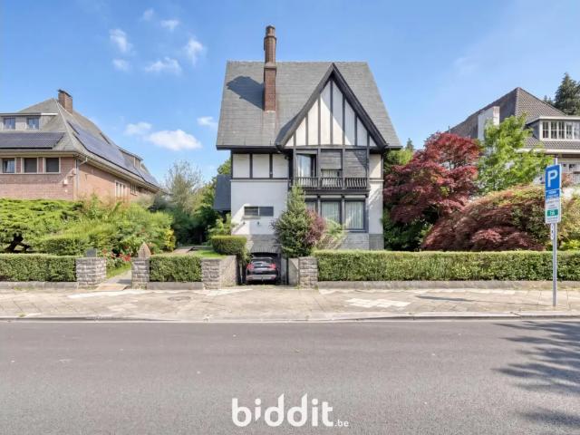en vente publique Villa Laeken Avenue de Meysse