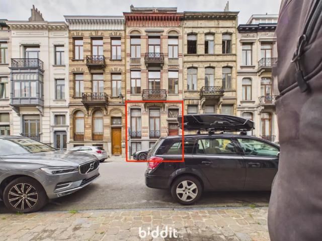 en vente publique Appartement Bruxelles Rue des Patriotes