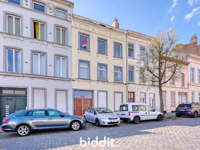 en vente publique Maison Molenbeek Saint Jean Rue de la Princesse