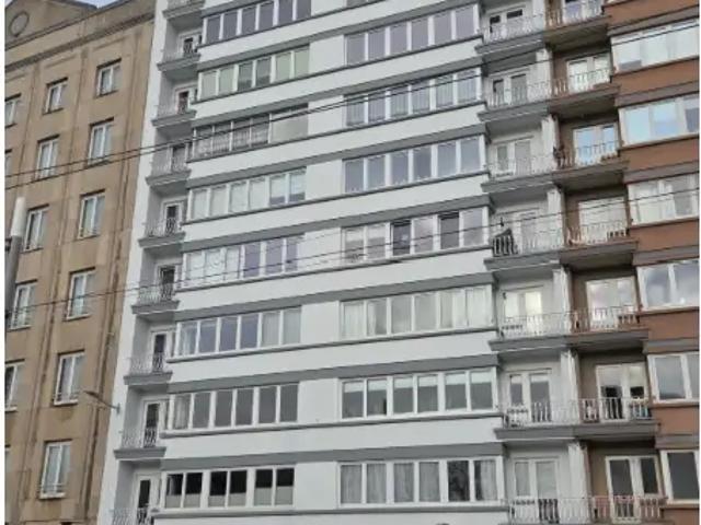 en vente publique Rez De Chaussée Liège Quai Saint Léonard