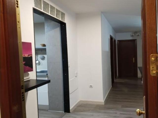 EN ACHIDONA PISO CON GARAJE Y TRASTERO SALE A LA VENTA