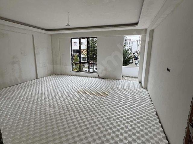 EN&ŞAH'TAN UYDUKENT ANA CADDEDE SATILIK SIFIR DAİRE