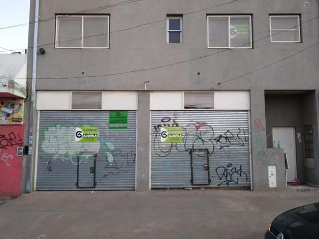 En Alquiler Unicamente para Destino Comercial 2 Departamentos de Dos Ambientes en Planta Alta Moreno Centro Se alquilan Juntos