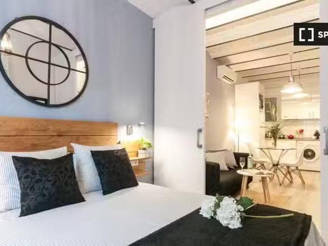 ¡Recién llegado! Apartamento de 2 dormitorios en alquiler en V.