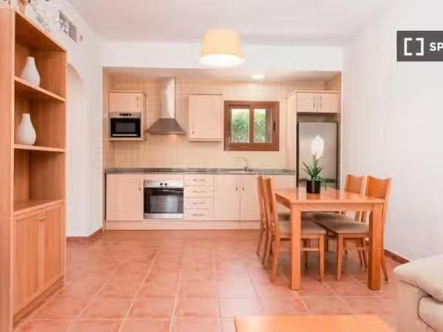 Barato Bungalow de 2 dormitorios en alquiler en Alicante