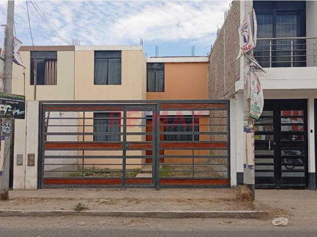 ¡En Alquiler! Casa De 2 Pisos Con Cochera En Urb. Chacarilla Ica Cerca A Casuarinas