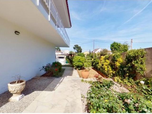 En alquiler casa independiente en Montmar