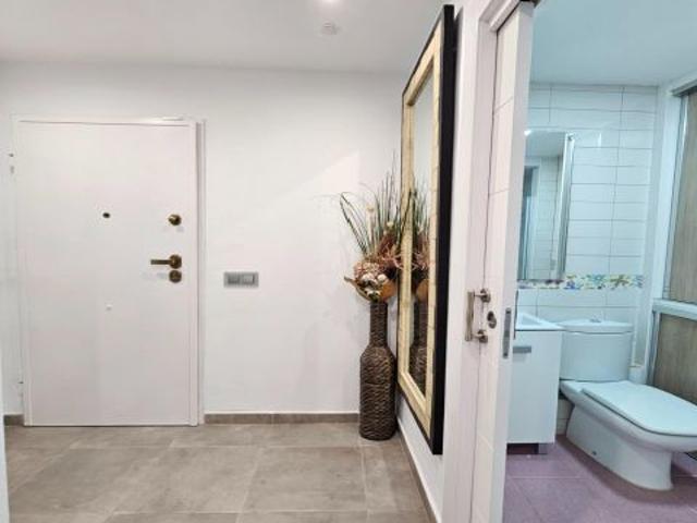 EN ALQUILER FABULOSO PISO ATICO DE 3 DORMITORIOS + 2 BAÑOS,EN ALMERIA CAPITAL, ZONA AVDA.MEDITERRANE
