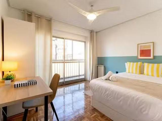 ¡En alquiler! Habitación en Avenida de la Ciudad de Barcelona.