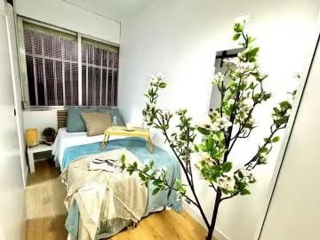 Acogedor Habitación en Avenida de la Verbena de la Paloma, Vil.