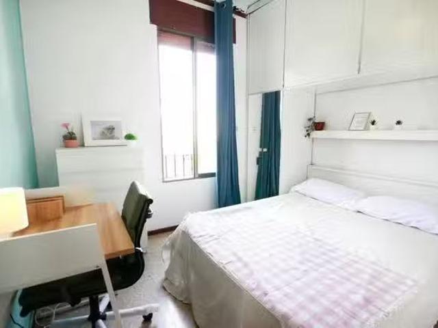 ¡Oferta! Habitación en Avinguda del Paral. lel, Sant Antoni