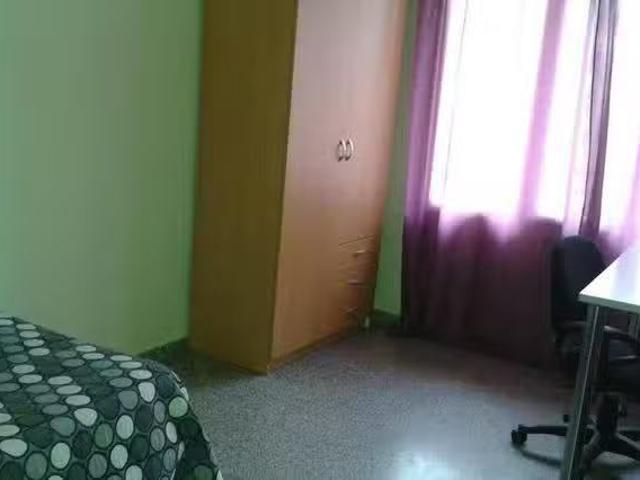 Bonito Habitación en Avinguda del Primat Reig, Benimaclet